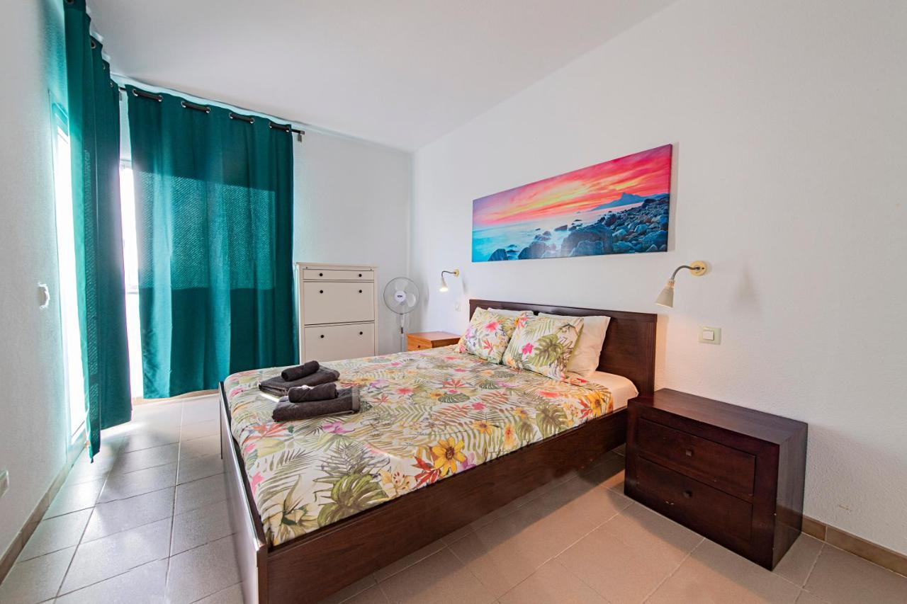 Paradise Suite Адехе Екстериор снимка