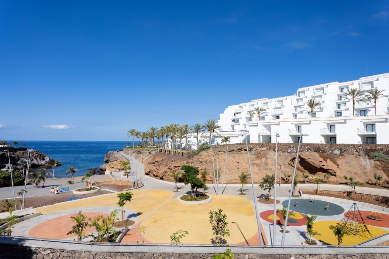 Paradise Suite Адехе Екстериор снимка