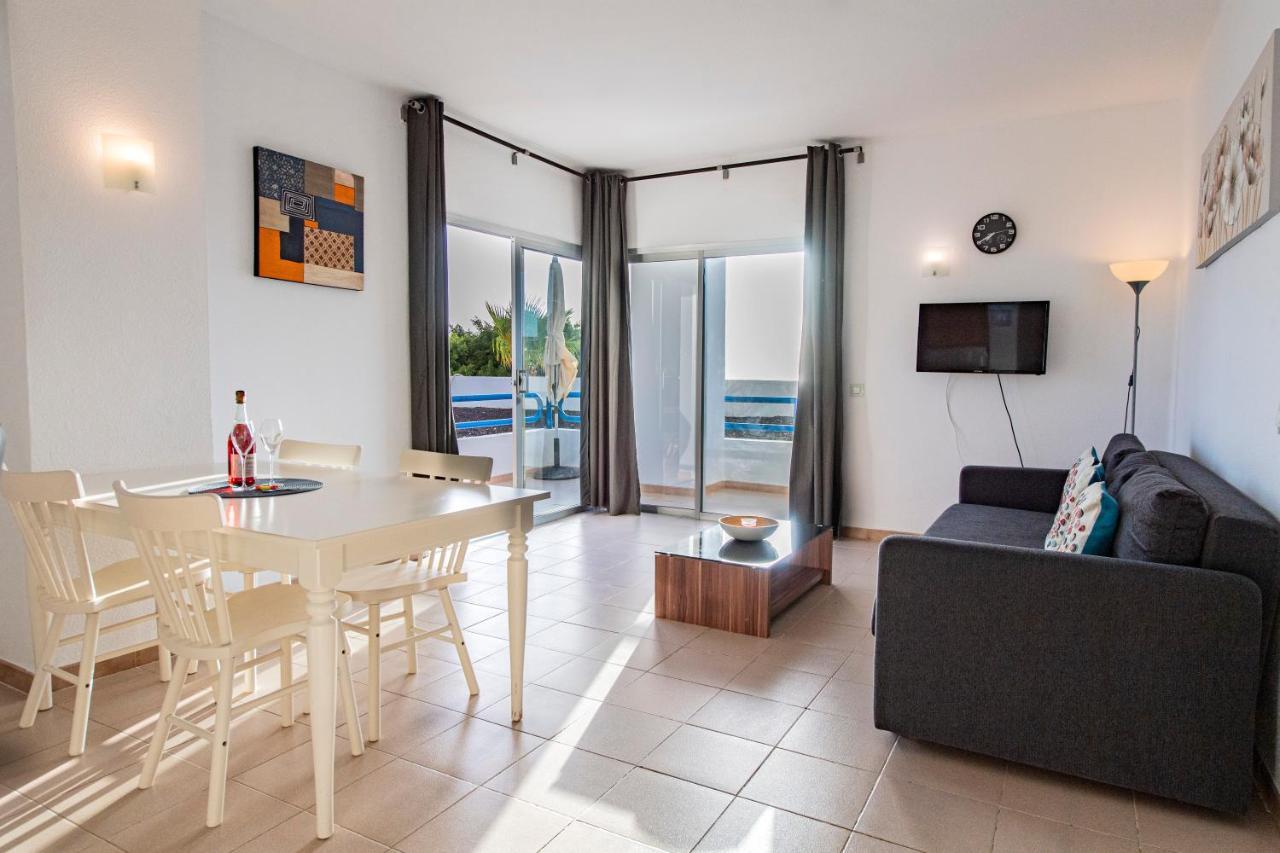 Paradise Suite Адехе Екстериор снимка